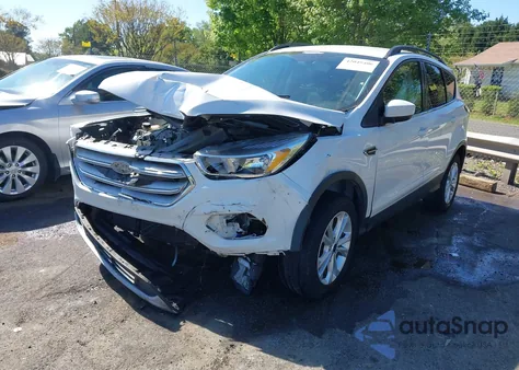 2018 Ford Escape Se из США, поврежденный, VIN 1FMCU0GD8JUC87300
